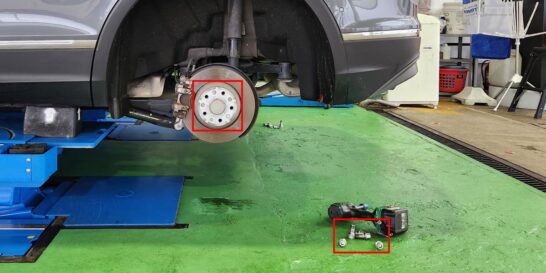 輸入車のタイヤホイール取付構造がナット固定では無くハブボルト固定方式の例