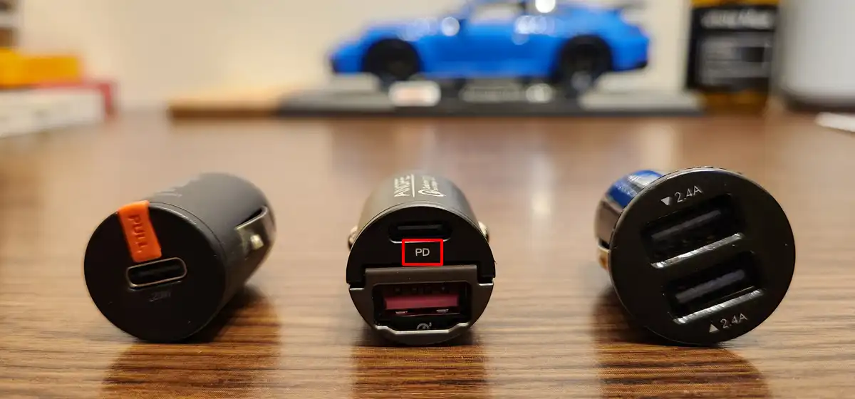 車でスマホを急速充電するやり方5選 車でスマホを急速充電するやり方5選