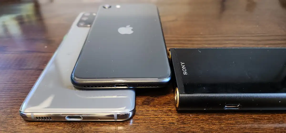 iPhone・Android等各機器に合う形状を選択