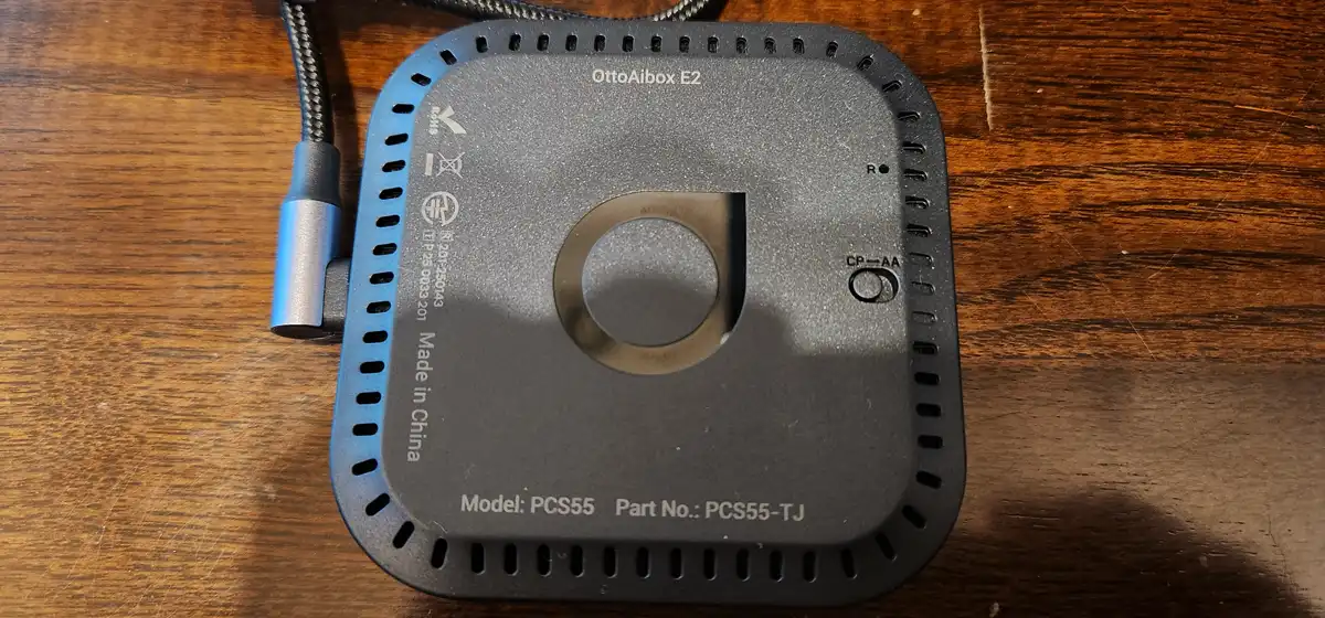 オットキャストOttoAibox E2の有線Android Auto接続切替スイッチ